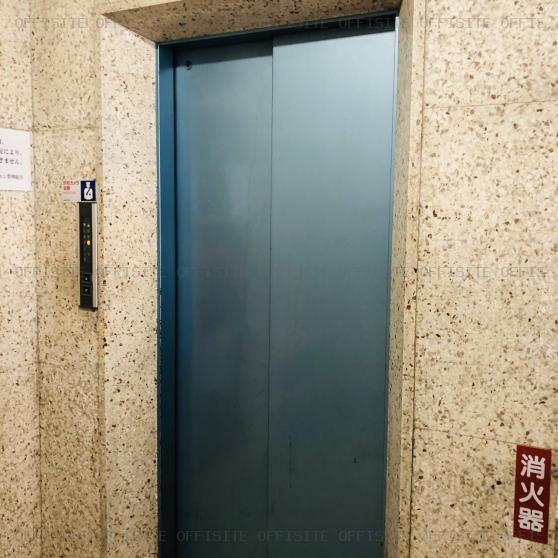 伊川ビルのエレベーター
