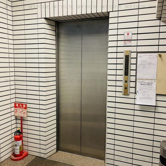 ウィンド築地ビルのエレベーター