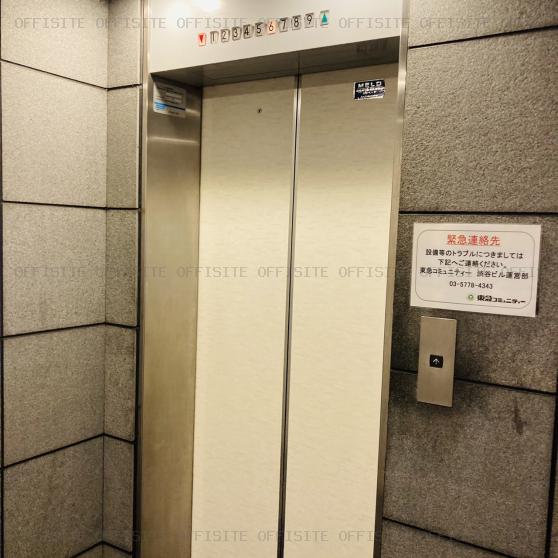 マトリクス・ツービルのエレベーター