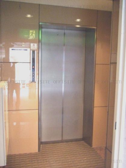 東鈴ビルのエレベーター