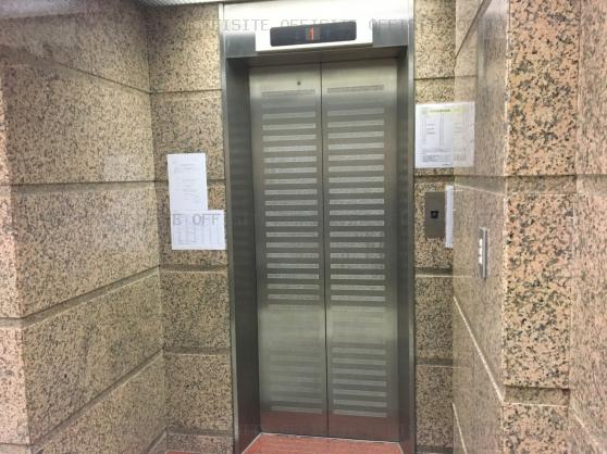 青木ビルのエレベーター