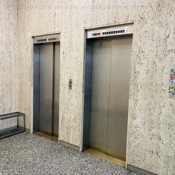 日本ビルディング別館のエレベーター