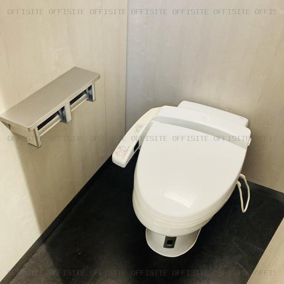 翔和神田ビルの基準階トイレ