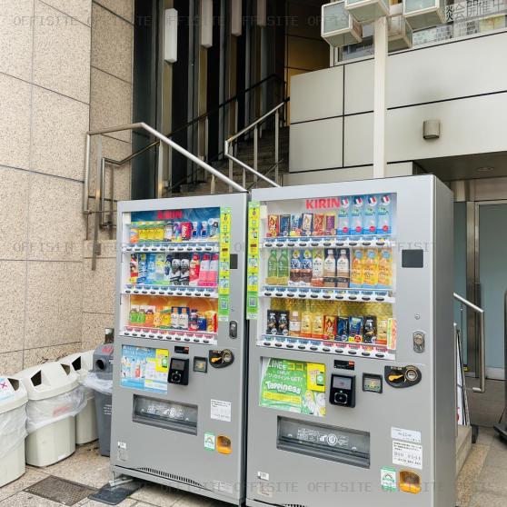 東信青山ビルの自動販売機