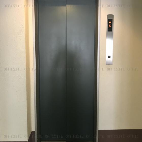 エルマノス赤坂のエレベーター