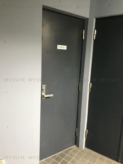信菱（しんりょう）ビルのトイレ入口