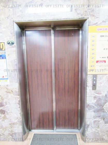 風林会館のエレベーター