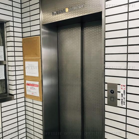 笹塚総榮ビルのエレベーター