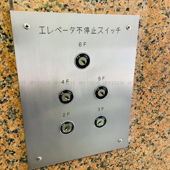 小島ビルのエレベーター