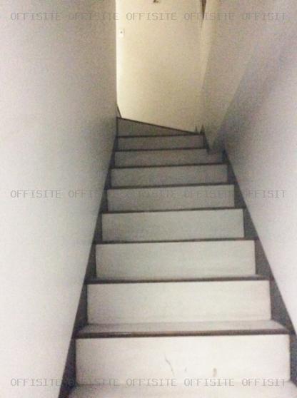 クマノビルの階段