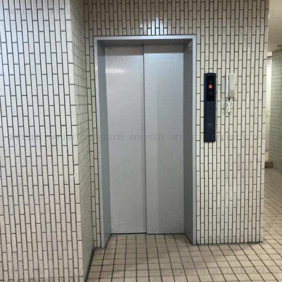 パレドール原宿ビルのエレベーター