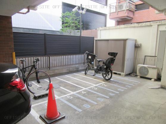 サンハイム永田町の駐輪スペース