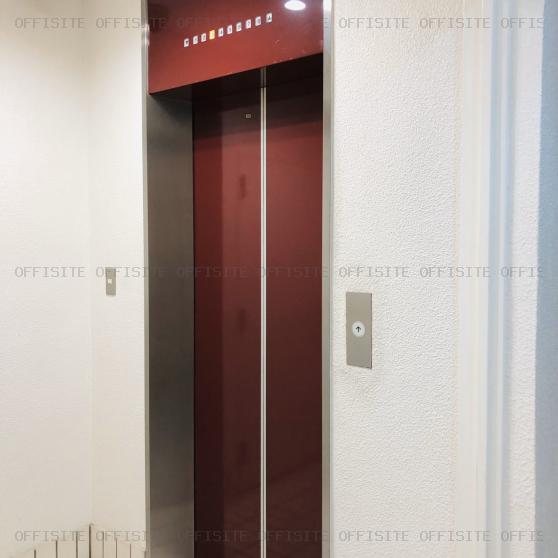 神田坂田ビルのエレベーター