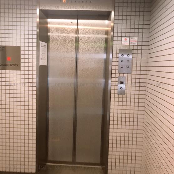 第二坂本ビルのエレベーター