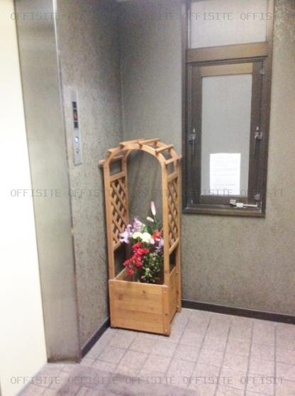 津乃国屋ビルのエレベーターホール