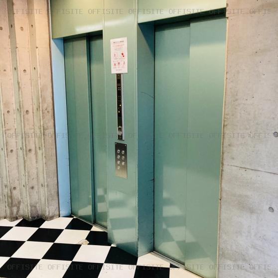 五反田ハタビルのエレベーター