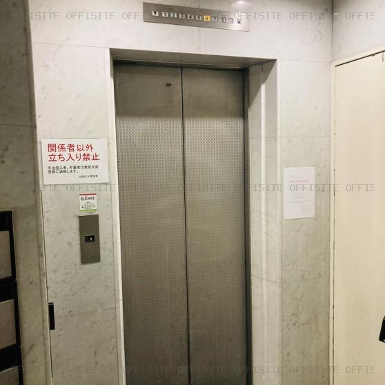 成田ビルのエレベーター