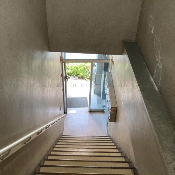 清水ビルの階段