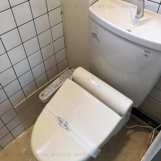 京橋プリズムビルのトイレ