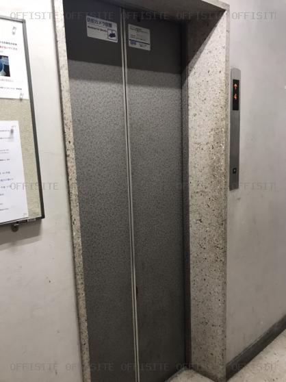 新宿ユニオンビルのエレベーター
