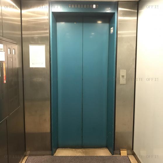 フリーアネックスビルのエレベーター