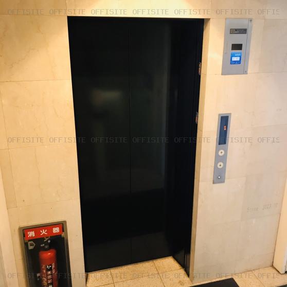 アデッソ西麻布のエレベーター