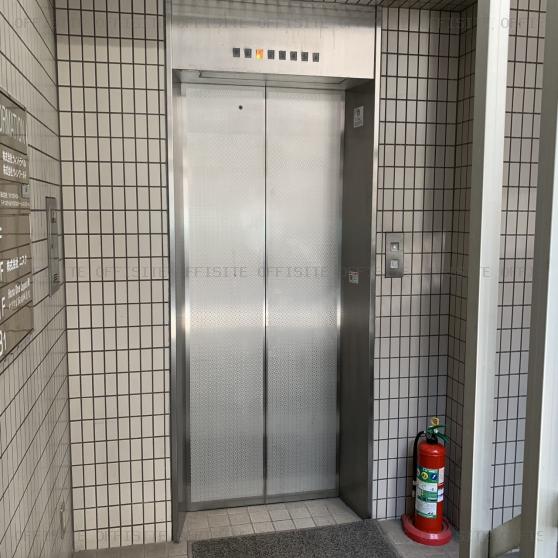 ルート人形町のエレベーター