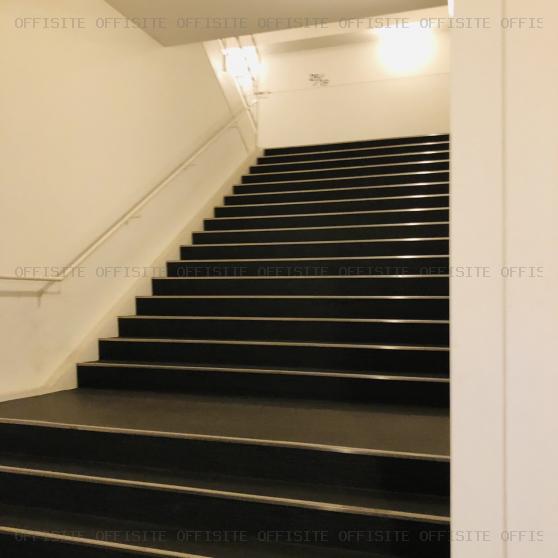 プレミアヨコハマの階段
