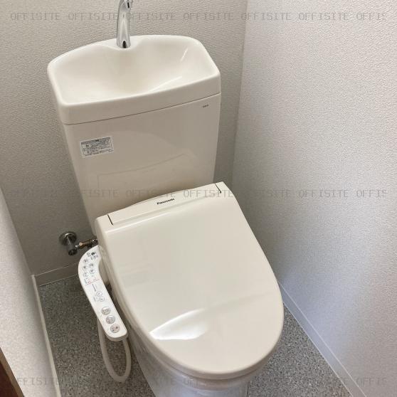 築地ＵＳビルの801号室 トイレ