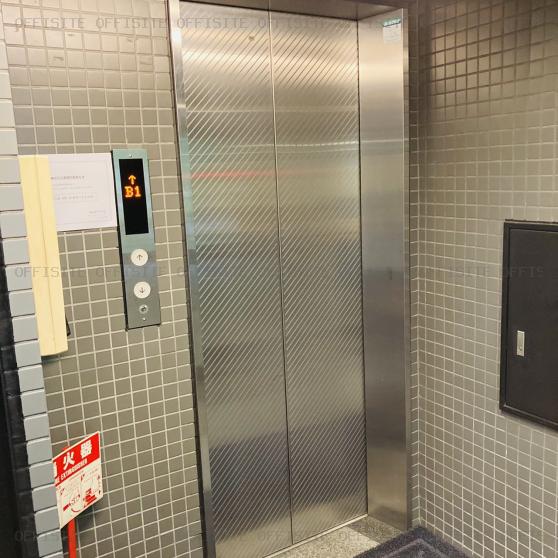 土井ビルのエレベーター