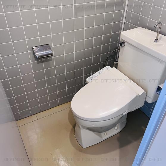 エクレ新宿の12階トイレ