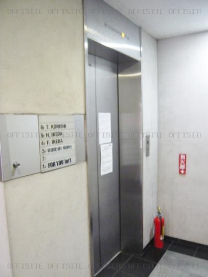 池田ビルのエレベーター