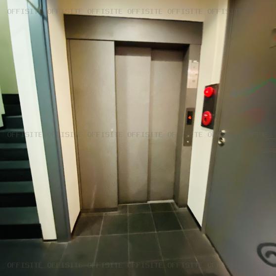 ユーメリアビルのエレベーター