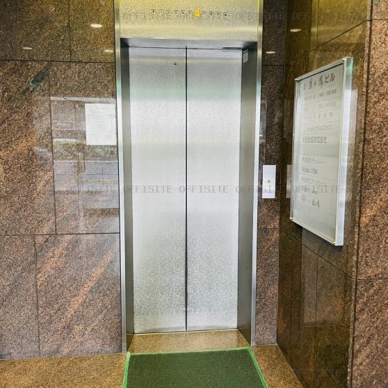 芝栄太楼ビルのエレベーター
