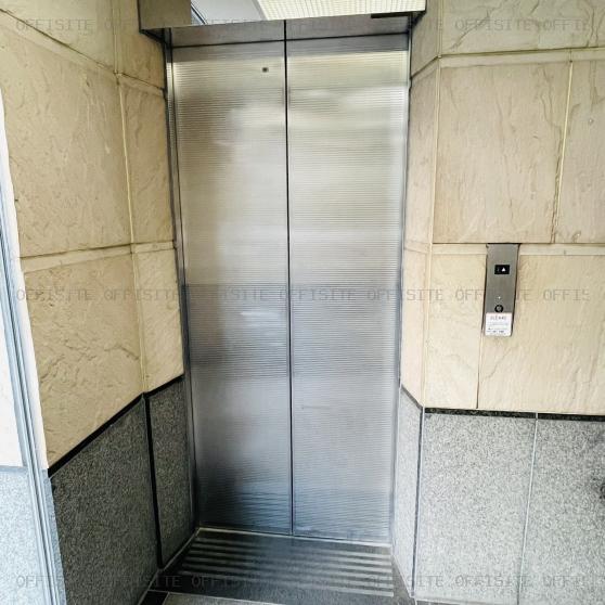 アーネストビルのエレベーター