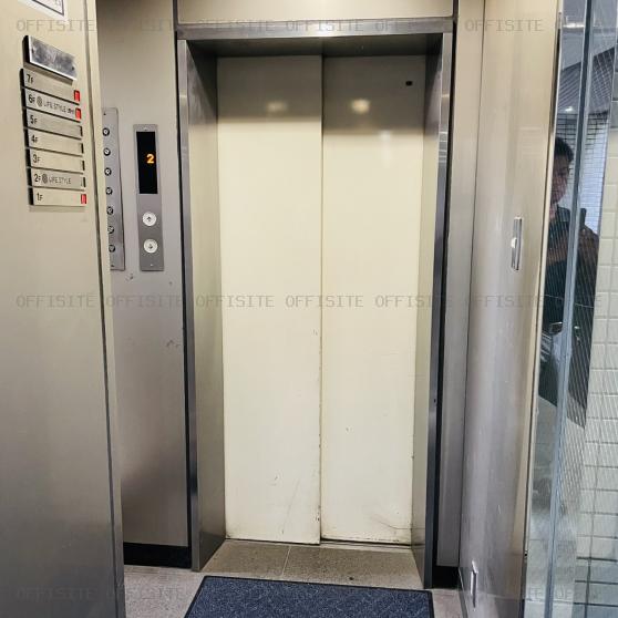 チガー南青山のエレベーター