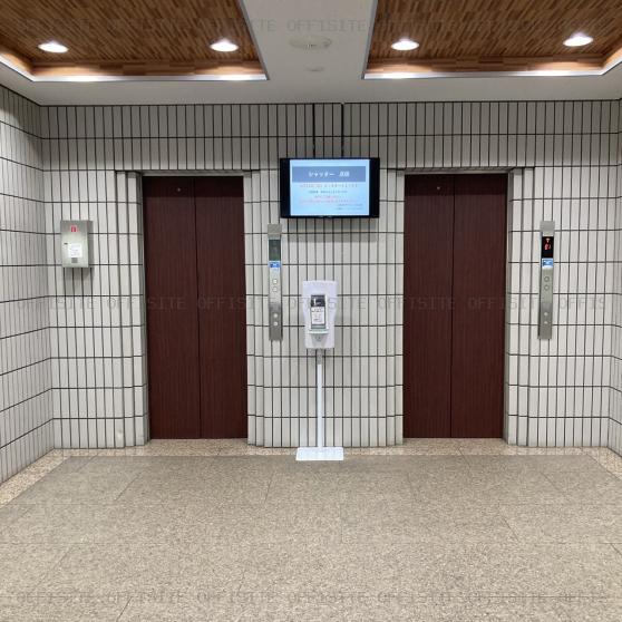 Ｊプロ高島台ビルのエレベーター