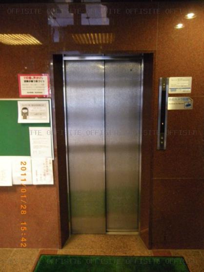 ルックハイツ新宿のエレベーター