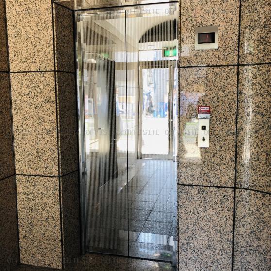 カワジリビル八丁堀のエレベーター