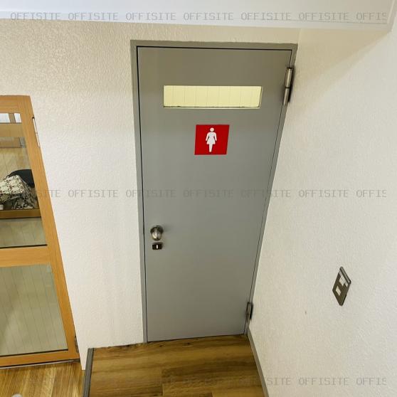 千代田電通ビルの1階 トイレ