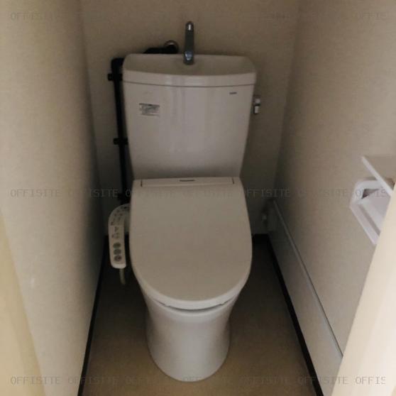 ＮＫ渋谷コータースの305号室 トイレ