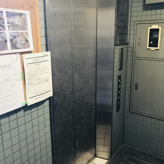 東京モリスビル第２のエレベーター