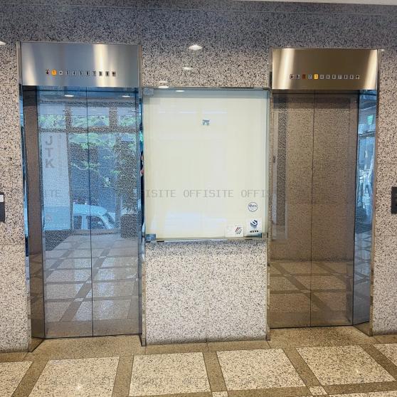 麹町志村ビルのエレベーター
