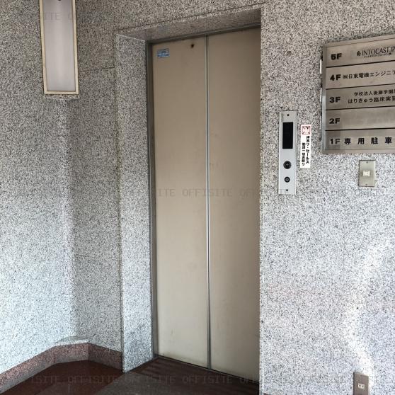 富士ビルのエレベーター