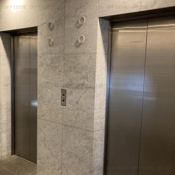 オーミヤ宮崎台ビルのエレベーター