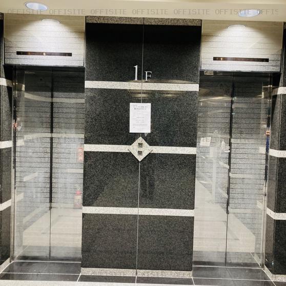 五反田佑気ビルのエレベーター