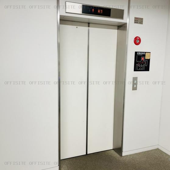ＪＭＦビル川崎０１の貨物用エレベーター