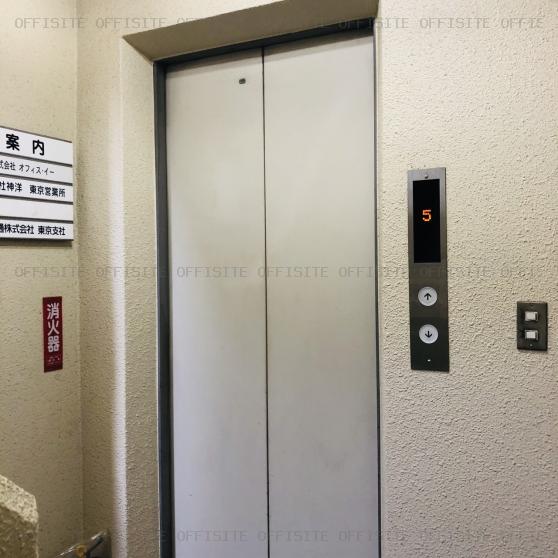 小守ビルのエレベーター