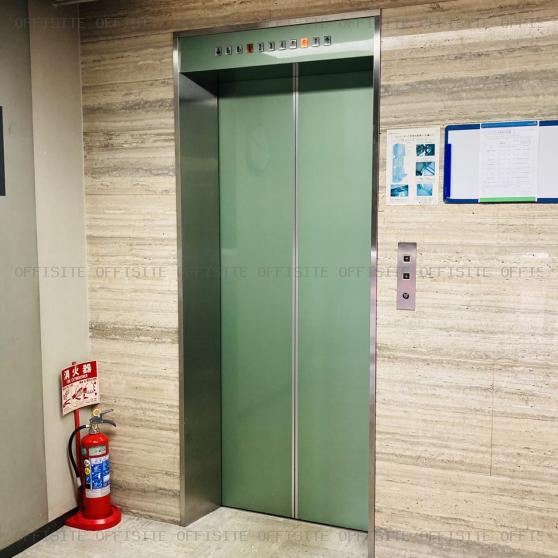 一ツ橋別館のエレベーター