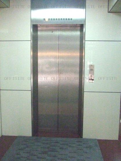 ウエストビルのエレベーター